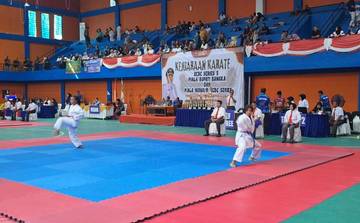 Ratusan Atlet Turun pada Kejuaraan Karate XCBC Series
