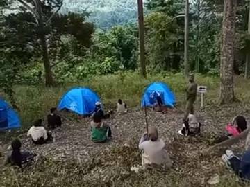 Bukit Nek Ayam Wisata Alam di Bangka Tengah