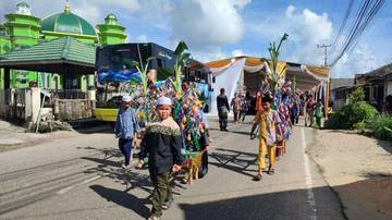 Tradisi Kirab 1000 Telur di Bangka Tengah