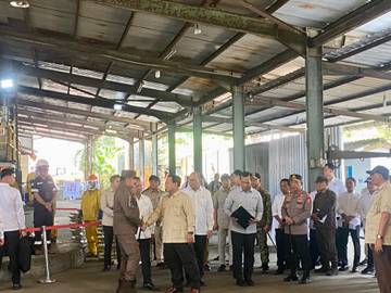 Presiden Prabowo Saksikan Penyerahan BRN di Smelter Timah