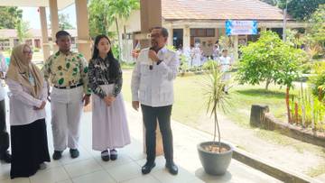 Kemendikdasmen Berikan Bantuan Dana Ke SMAN 1 Tanjungpandan 