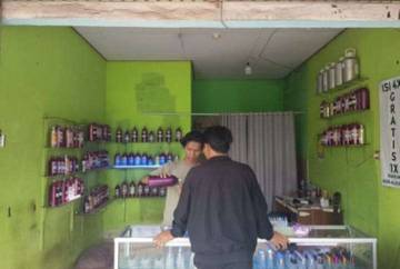 'Berkah Harum Parfum' Pilihan Risqan Kembangkan Usaha Mikro