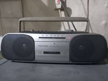 Nostalgia Lewat Mendengarkan Tembang Lawas di Siaran Radio