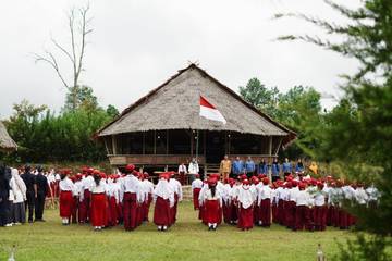 Kemenkeu Mengajar Sasar Sekolah Hingga Rumah Adat Mapur