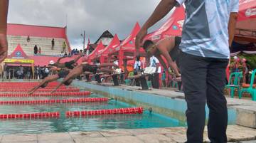485 Peserta Tunjukkan Aksi Terbaik PM Swimming Competition