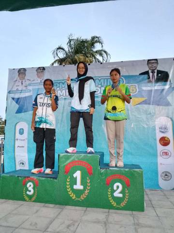 Perenang Pangkalpinang Nadira, Raih Emas PM Swimming Competition