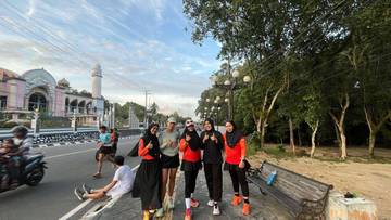 Banners Bangun Budaya Lari Sehat