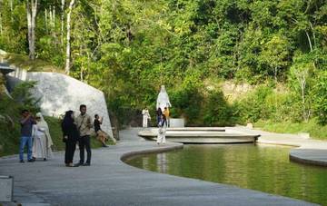 Wisata Religi Taman Bintang Samudra Kian Dikunjungi