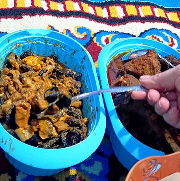 Kulat Pelawan Sajian Khas Ruwah Kubur Desa Keretak