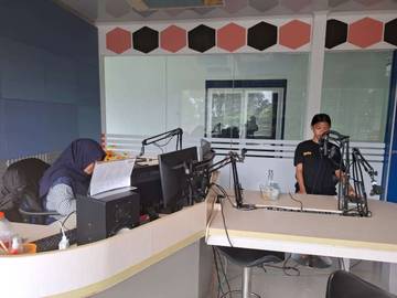 Menapak Prestasi Lewat Tari Kreasi Daerah