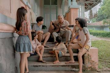 Film 'Surat Untuk Masa Mudaku' Angkat Kisah Emosional