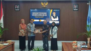 Studi Ilmu Komunikasi Terapkan Perkembangan Teknologi