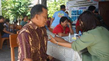 Gereja Katolik Sungailiat Gelar Pemeriksaan Kesehatan Gratis