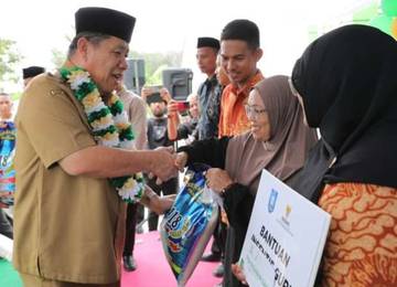 Bantuan Pendidikan di MTsN 1 Bangka Selatan