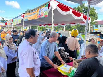 Masyarakat Datangi Pangan Murah Pemkot Pangkalpinang