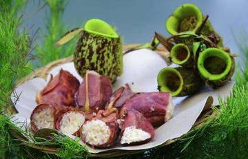 Lemang Kantong Semar Kuliner Unik Dari Gunung Raya