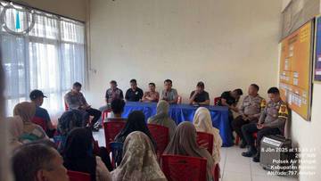 Polsek Air Hangat Mediasi Remaja Dua Desa