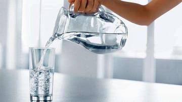 Normalnya Manusia Minum Air untuk Kebutuhan Tubuh