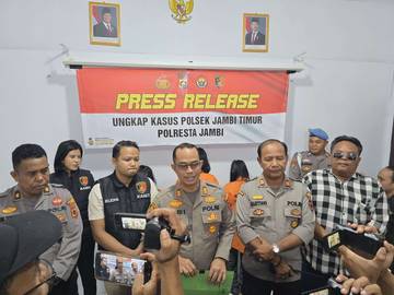 Tiga Wanita Gasak Uang Jutaan di Toko Bawang