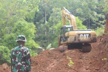 Satgas TMMD Kejar Progres Jalan Baru Desa Sungai Jernih