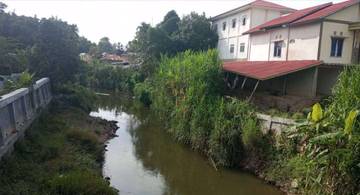 Sepuluh Tahun Menunggu, Tembok Penahan Belum Terwujud