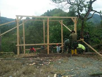 Satgas TMMD Kerinci Bangun Pos Kamling Sungai Jernih