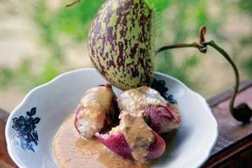 Lemang Kantong Semar Kuliner Unik Dari Gunung Raya