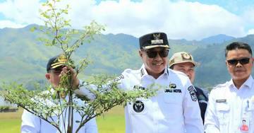 Pemkot Sungai Penuh Gelar Penanaman Pohon 