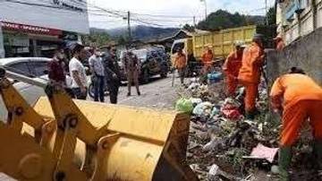 Bersih-Bersih Kota,DLH Miliki Ratusan Petugas Kebersihan