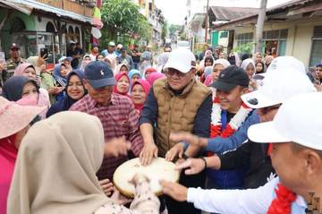 Pemkot dan Warga Enam Luhah Gotong Royong Bersama