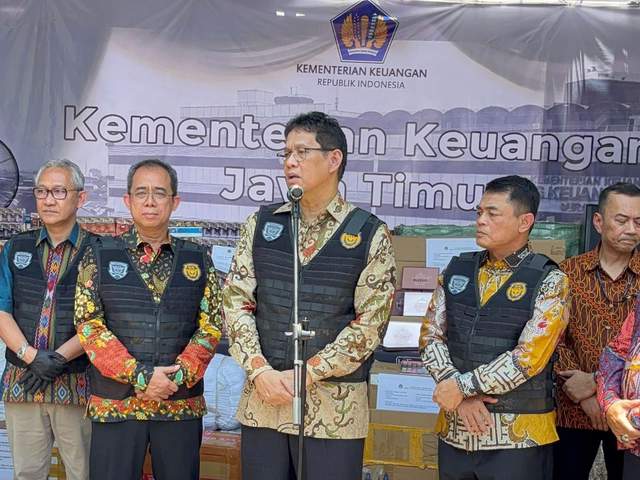 ​Menkeu Purbaya Bahas Fiskal, Kontrol Industri Tembakau Jatim