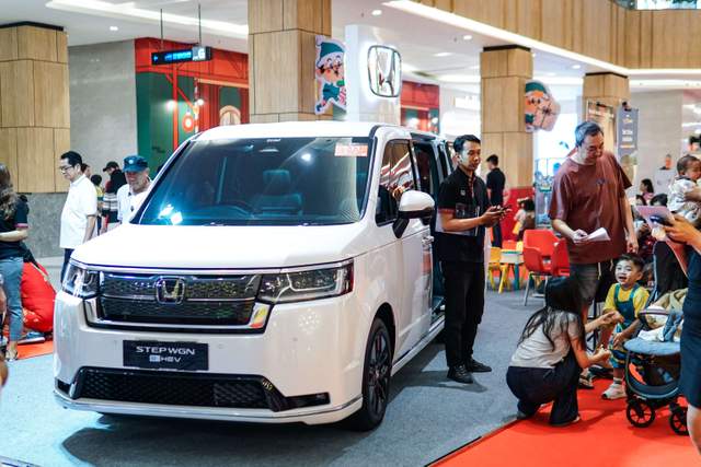 Display MPV Hybrid Siap Temani Libur Akhir Tahun
