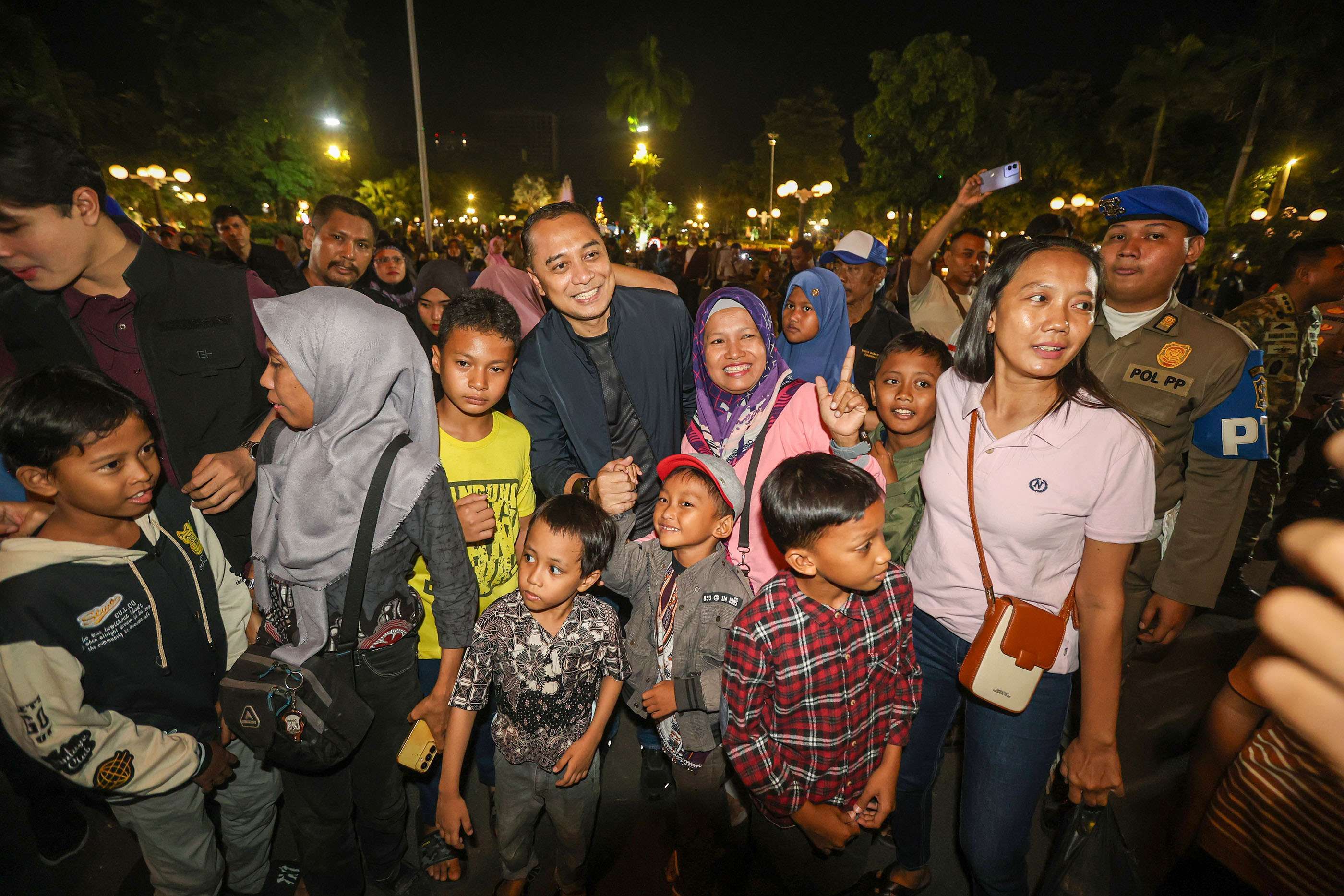 Malam Tahun Baru 2026 di Surabaya Kondusif - RRI.co.id