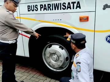 Dishub Jatim Imbau Masyarakat Waspada Bus Tidak Laik Jalan