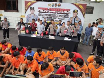 Polrestabes Surabaya Ungkap 17 Kasus Kejahatan Jalanan Meresahkan