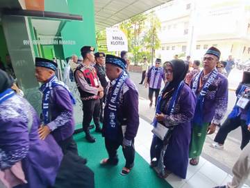 Jamaah Haji Asal Gresik Tunda Berangkat Karena Sakit Ginjal