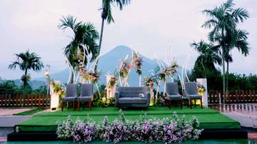 Perpaduan Romantis Wedding Ala Pegunungan dan Sentuhan Modern