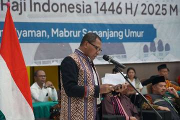 Wagub NTT Lepas Dua Kloter Jamaah Haji