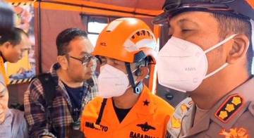 Timsar Kembali Evakuasi Dua Santri Meninggal