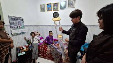 Kaki Palsu Kembalikan Semangat Santri Rossy Berjuang
