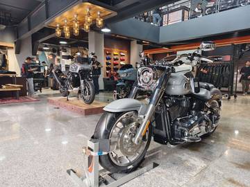 Harley-Davidson Buka Dealer Baru di SurabayaMotor Legendaris