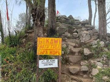 Gunung Kawi Puncak Batu Tulis Berkonsep Zero Waste