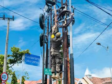 ​Jaringan Kabel Optik Telekomunikasi Langgar Perda Mulai Ditertibkan