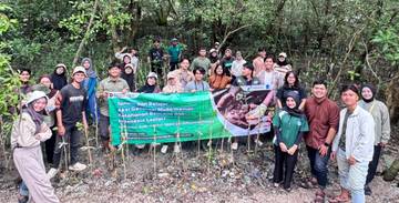 Sobat Bumi ITS Inisiasi Aksi Pulihkan Pesisir