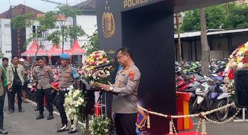 Polrestabes Surabaya Gelar Bazar Pengambilan Motor Curian