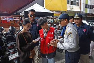 Pemkot Surabaya Terapkan Parkir Digital di Zona 1