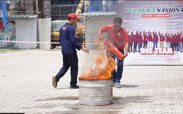 YPTA Surabaya Latih Sivitas Cegah Risiko Kebakaran