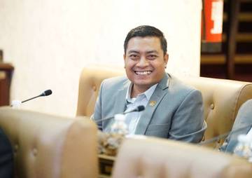 Ancam Demografi, Dewan Jatim Soroti Turunnya Angka Pernikahan