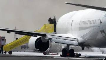 Runway Juanda Sempat Ditutup Akibat Insiden Pesawat Tergelincir