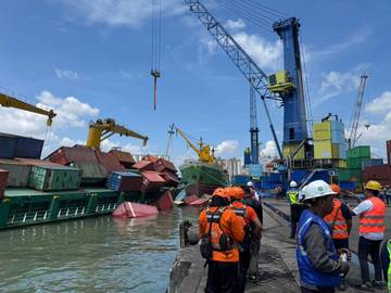 Kapal Pacific 88 Miring, Pelindo Amankan Jamrud Selatan